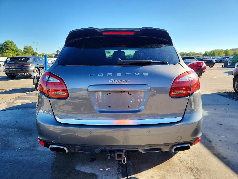 Photo 6 from auction – 2012 PORSCHE CAYENNE with VIN WP1AA2A25CLA12644