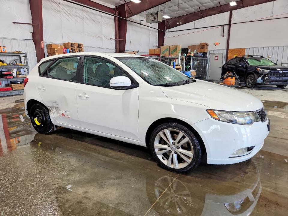 Снимка 4 от търг – 2013 KIA FORTE5 с VIN KNAFW5A30D5681846