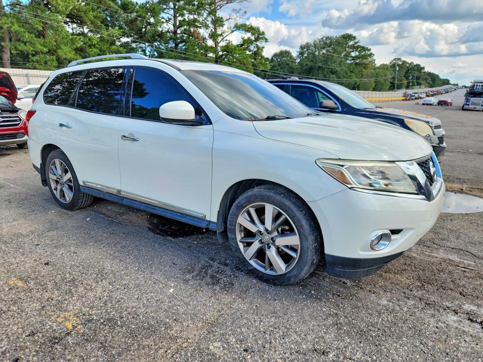 Photo 4 from auction – 2015 NISSAN PATHFINDER with VIN 5N1AR2MN4FC651713