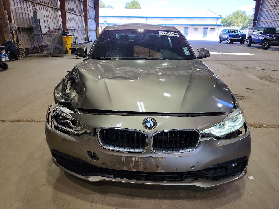 Zdjęcie 5 z aukcji – 2016 BMW 328 z VIN WBA8E9G55GNT83793