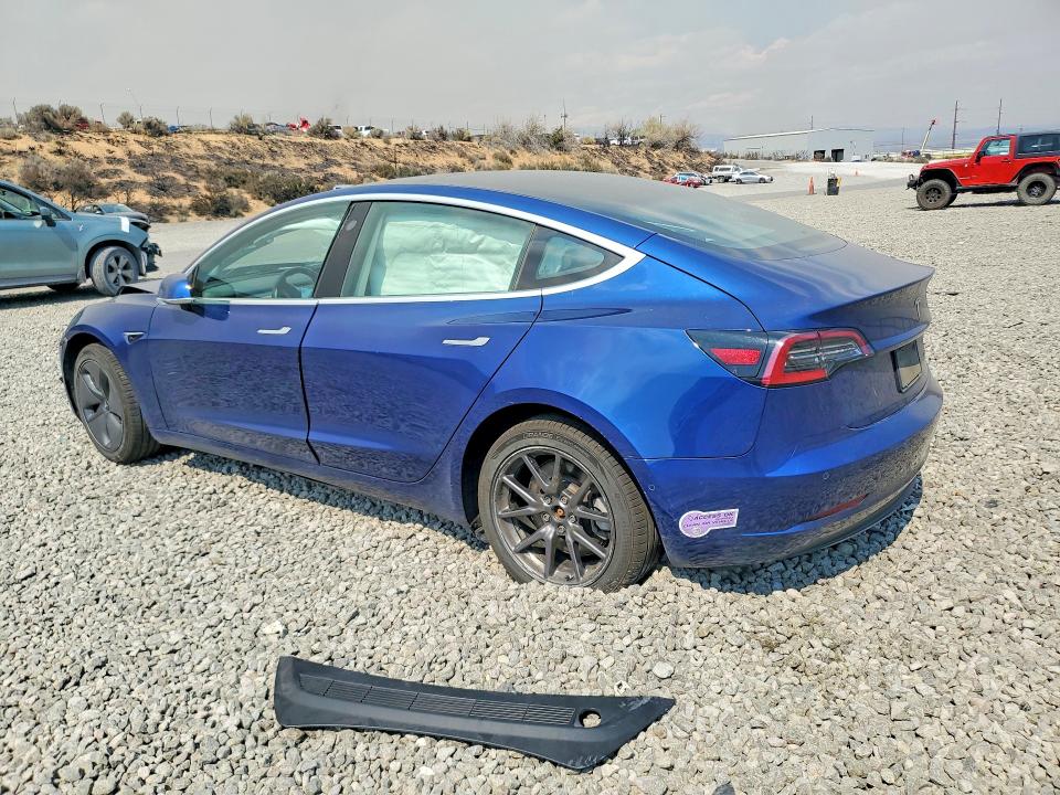 Photo 2 from auction – 2019 TESLA MODEL 3 with VIN 5YJ3E1EB5KF465067
