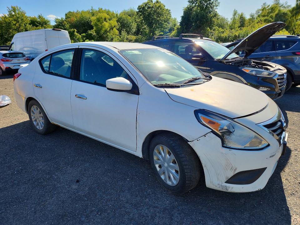 Photo 4 from auction – 2017 NISSAN VERSA with VIN 3N1CN7AP7HL847635