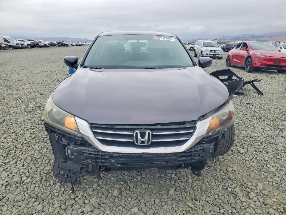 Photo 5 from auction – 2015 HONDA ACCORD with VIN 1HGCR2F58FA138844