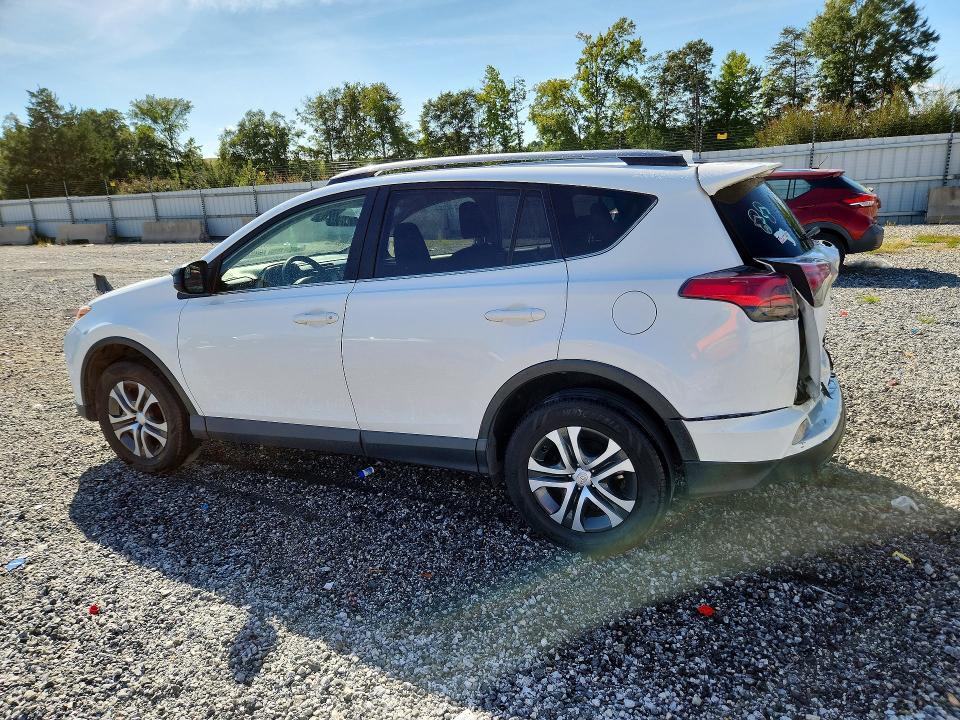 Photo 2 from auction – 2017 TOYOTA RAV4 with VIN JTMZFREVXHJ123552
