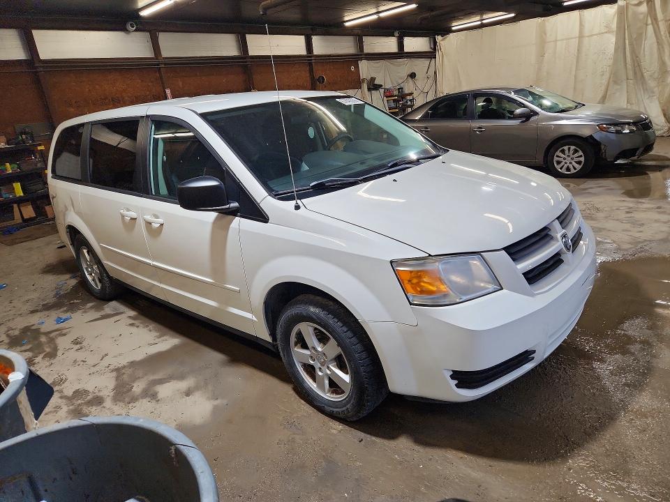 Photo 4 from auction – 2010 DODGE GRAND CARAVAN with VIN 2D4RN4DE2AR332795