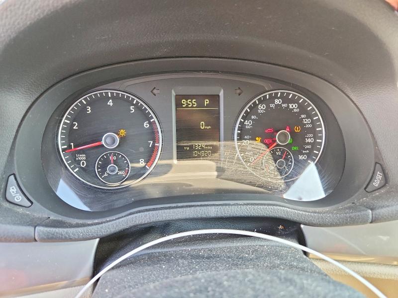 Снимка 9 от търг – 2015 VOLKSWAGEN PASSAT с VIN 1VWAS7A30FC046173