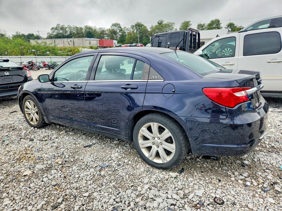 Photo 2 from auction – 2012 CHRYSLER 200 with VIN 1C3CCBBG2CN249678