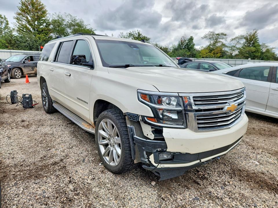 Photo 4 from auction – 2015 CHEVROLET SUBURBAN with VIN 1GNSKKKC9FR239449