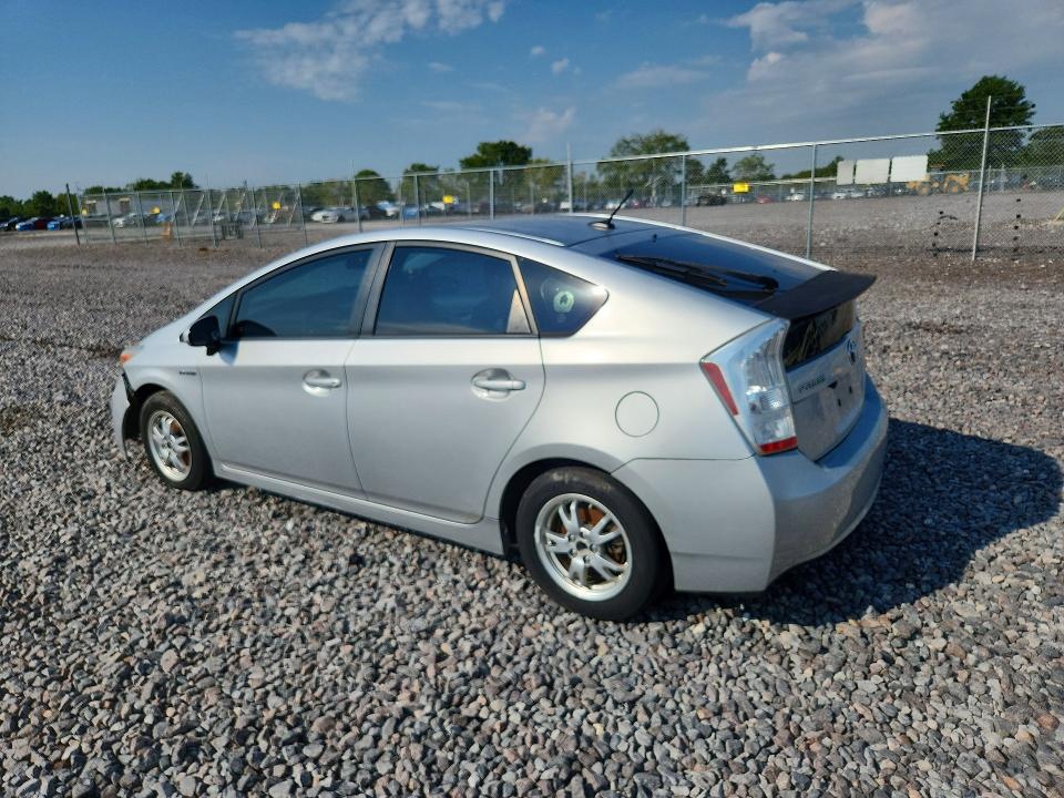 Photo 2 from auction – 2011 TOYOTA PRIUS with VIN JTDKN3DUXB5316164