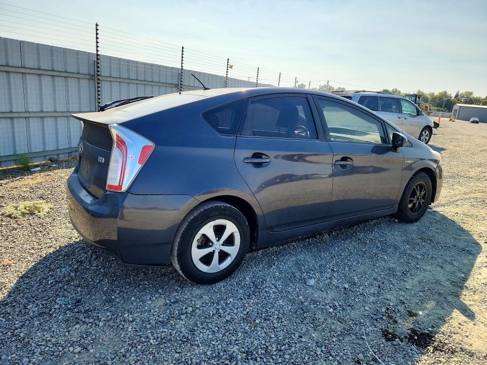 Photo 3 from auction – 2012 TOYOTA PRIUS with VIN JTDKN3DU5C1576920