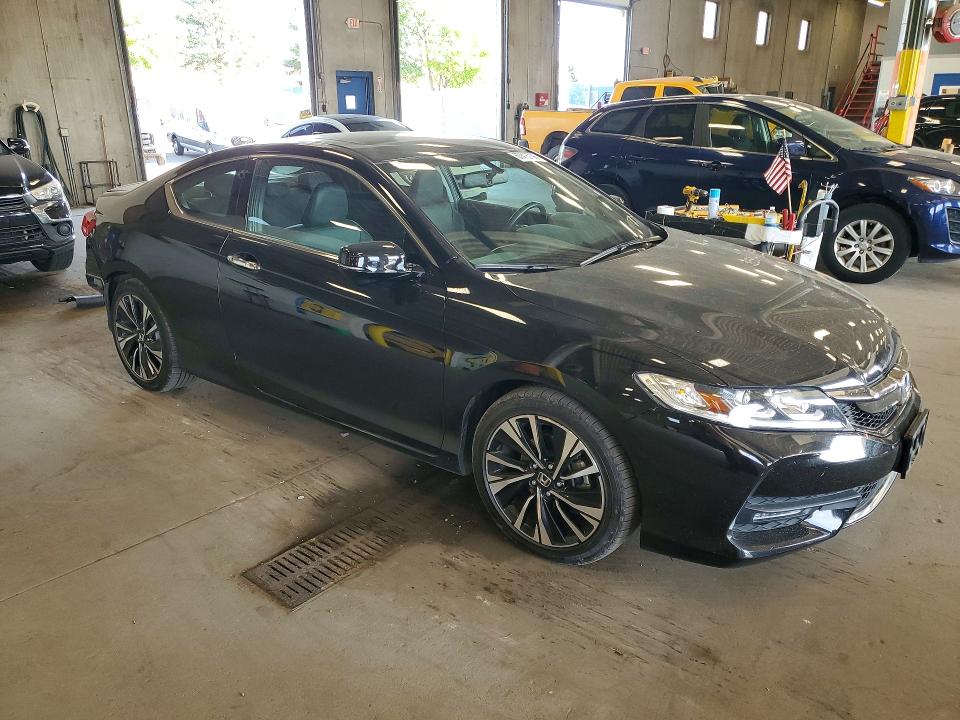 Photo 4 from auction – 2016 HONDA ACCORD with VIN 1HGCT1B81GA004576