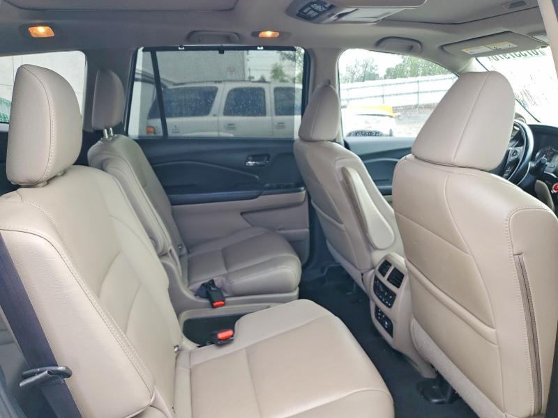 Photo 11 from auction – 2017 HONDA PILOT with VIN 5FNYF6H0XHB051298