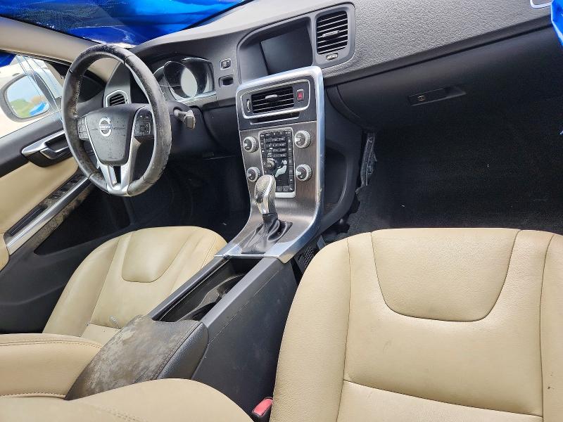Foto 8 de la subasta – 2016 VOLVO S60 con VIN YV126MFK9G2402860