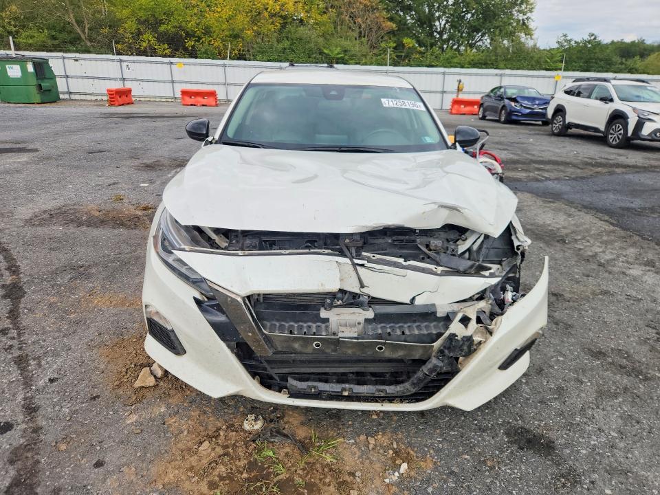 Снимка 5 от търг – 2022 NISSAN ALTIMA с VIN 1N4BL4CV0NN352574