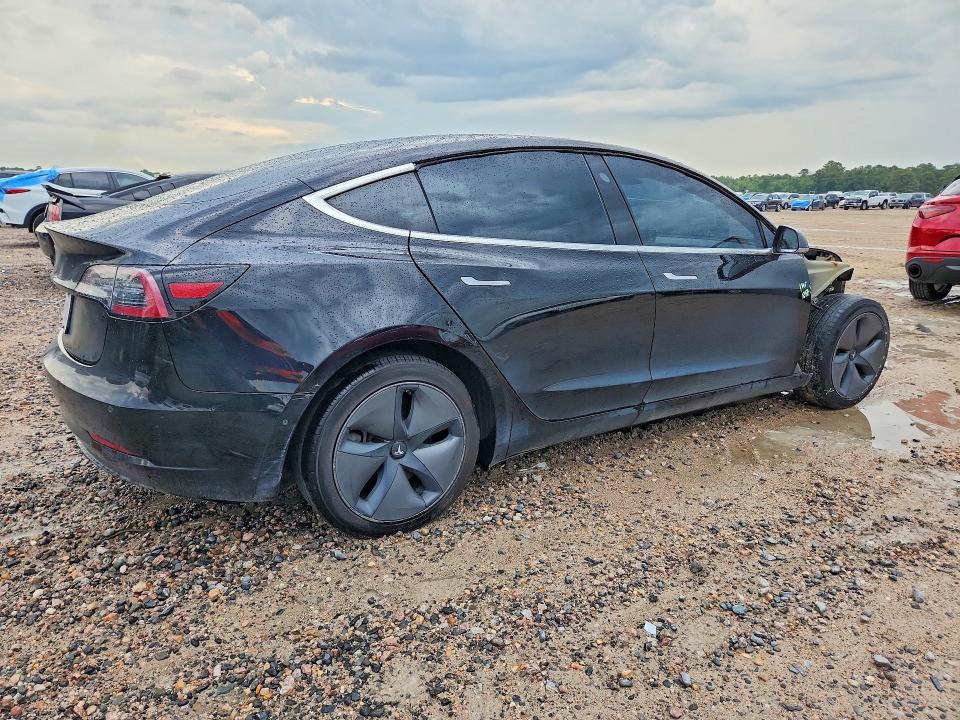 Zdjęcie 3 z aukcji – 2019 TESLA MODEL 3 z VIN 5YJ3E1EA8KF394759