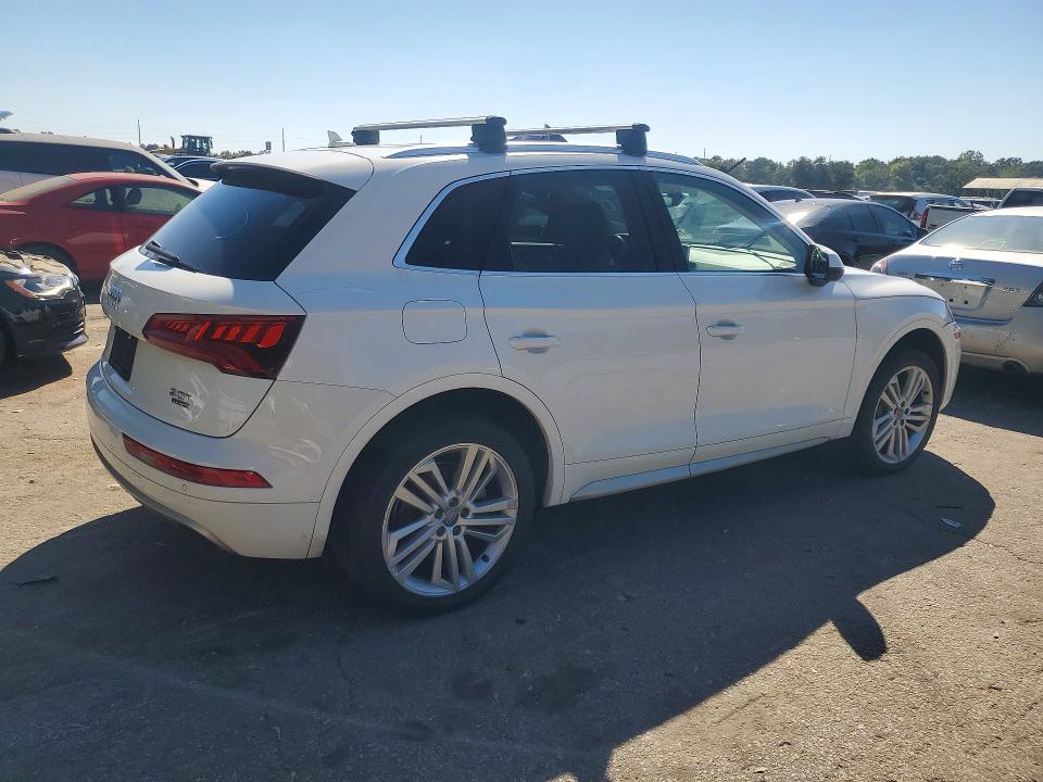 Снимка 3 от търг – 2018 AUDI Q5 с VIN WA1BNAFY6J2012389