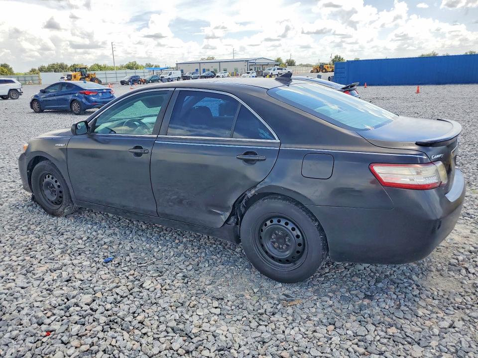 Photo 2 from auction – 2010 TOYOTA CAMRY with VIN 4T1BB3EK3AU114188
