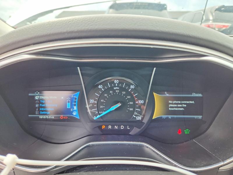 Photo 9 from auction – 2014 FORD FUSION with VIN 3FA6P0RU9ER210458