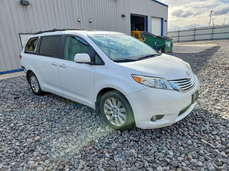 Снимка 4 от търг – 2011 TOYOTA SIENNA с VIN 5TDDK3DC5BS023954