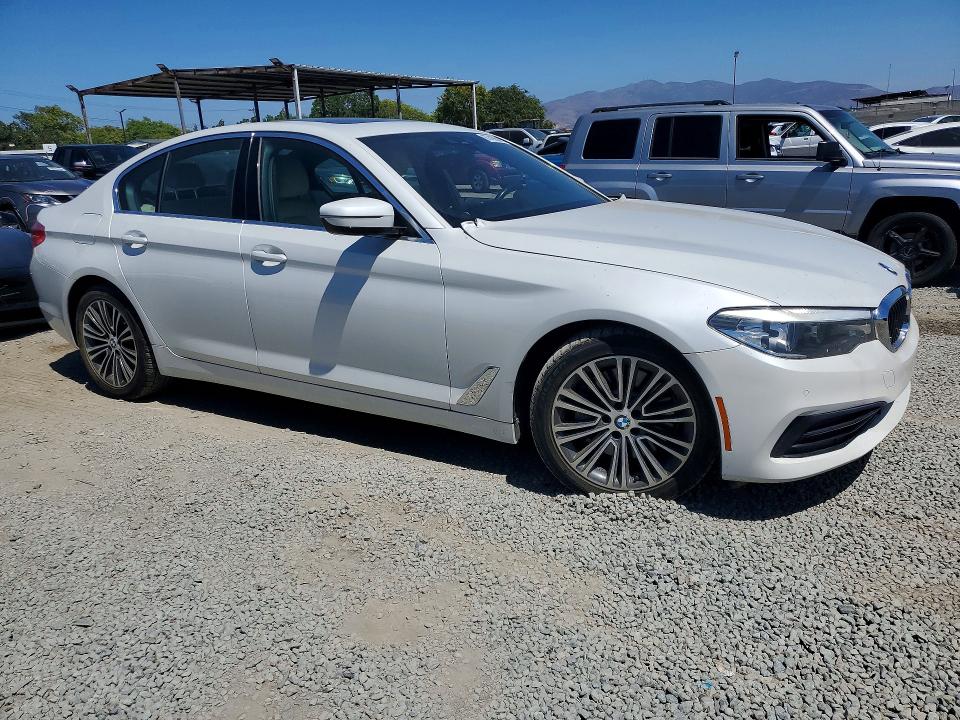 Photo 4 from auction – 2019 BMW 530 with VIN WBAJA5C59KWW18744