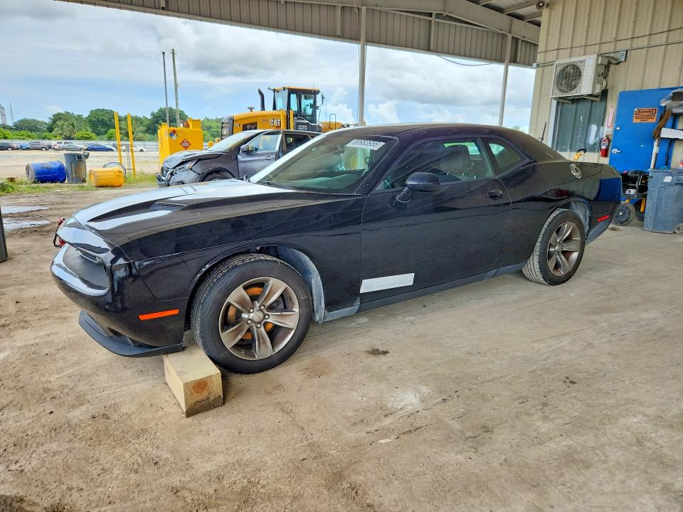 Снимка 1 от търг – 2016 DODGE CHALLENGER с VIN 2C3CDZAG3GH137381