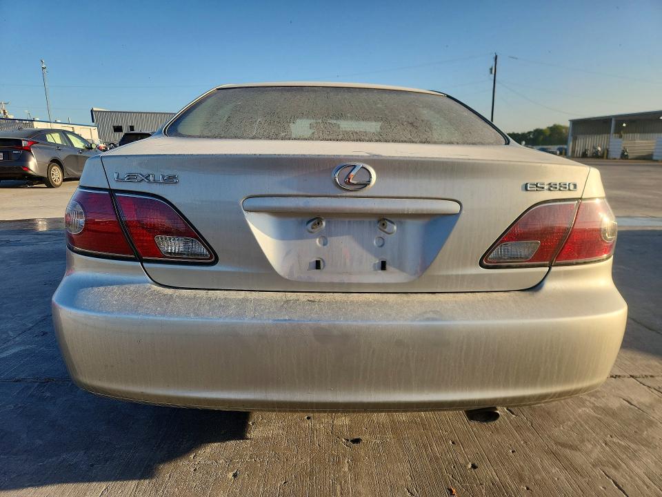 Foto 6 de la subasta – 2004 LEXUS ES con VIN JTHBA30G145011729