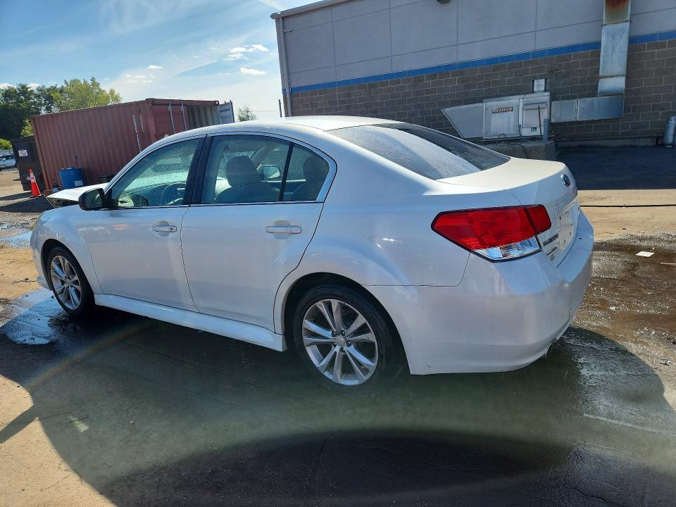 Photo 2 from auction – 2014 SUBARU LEGACY with VIN 4S3BMBA65E3033318