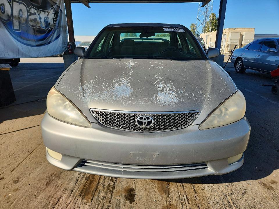 Снимка 5 от търг – 2006 TOYOTA CAMRY с VIN 4T1BA30K26U088622