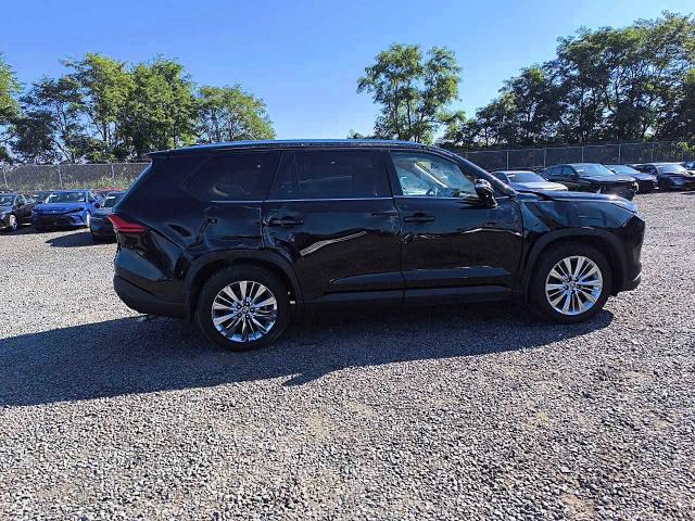 Photo 13 from auction – 2024 TOYOTA GRAND HIGHLANDER with VIN 5TDAAAB52RS008207