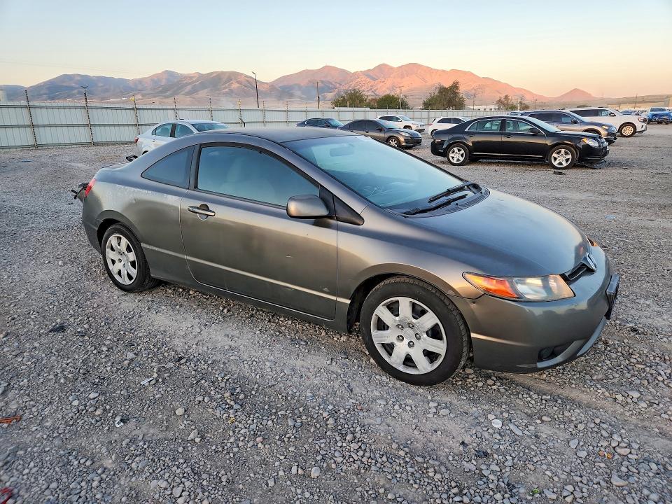 Photo 4 from auction – 2007 HONDA CIVIC with VIN 2HGFG11657H584935