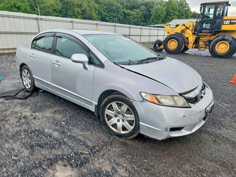 Photo 4 from auction – 2010 HONDA CIVIC with VIN 2HGFA1F50AH330364