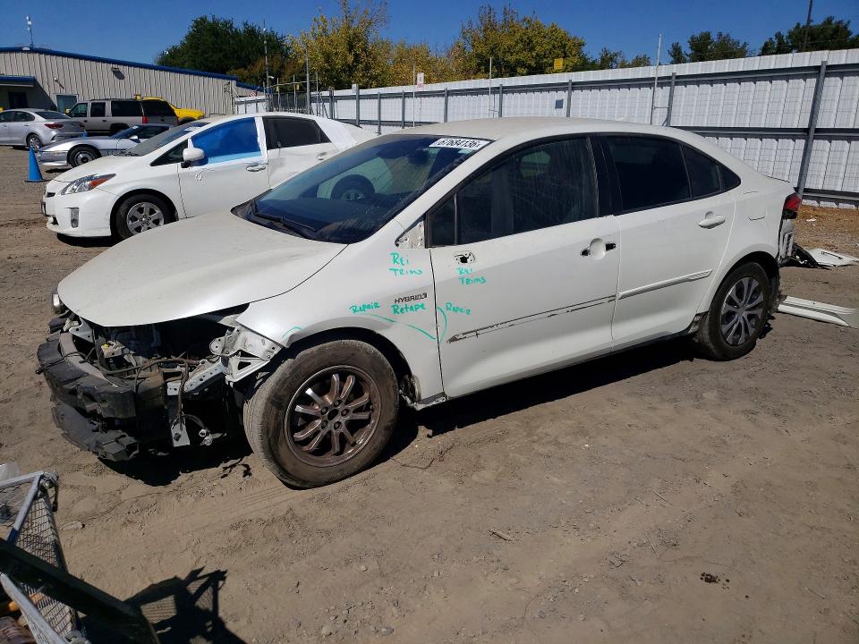 TOYOTA COROLLA 2021 with VIN JTDEAMDE1MJ027238 - Photo from auction