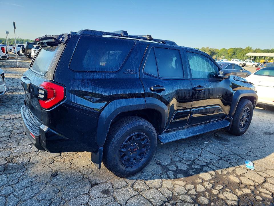 Zdjęcie 3 z aukcji – 2025 TOYOTA 4RUNNER z VIN JTEVB5BRXS5004065