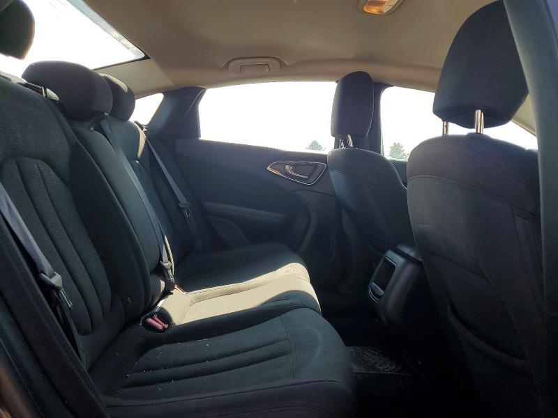 Zdjęcie 10 z aukcji – 2015 CHRYSLER 200 z VIN 1C3CCCAB4FN703509