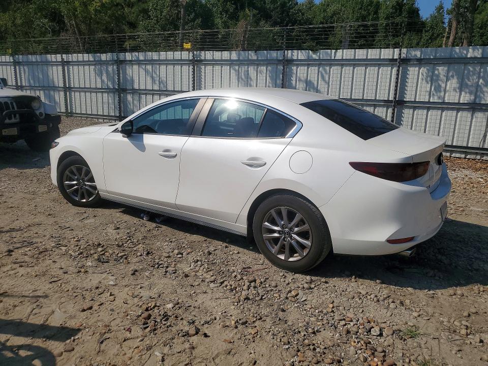 صورة رقم 2 من المزاد - 2021 MAZDA 3 مع VIN JM1BPAAL5M1334995