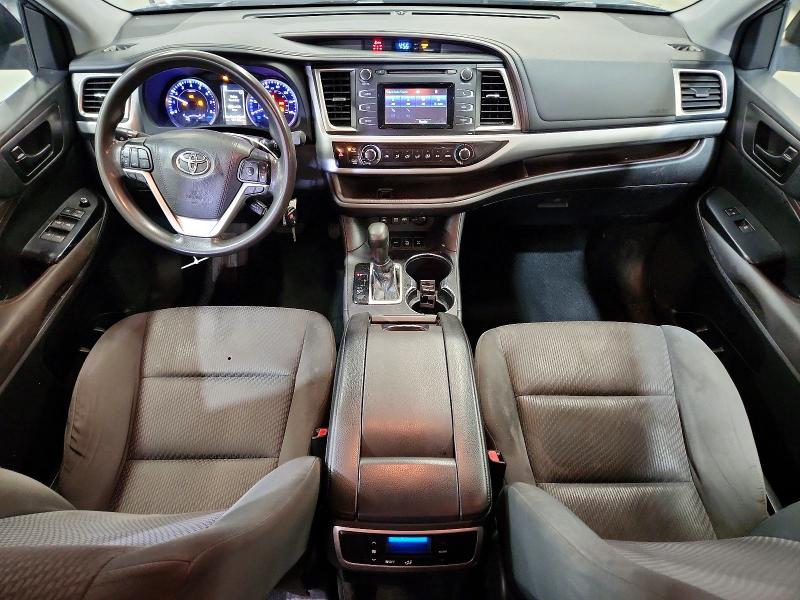 Photo 8 from auction – 2019 TOYOTA HIGHLANDER with VIN 5TDBZRFH3KS986561