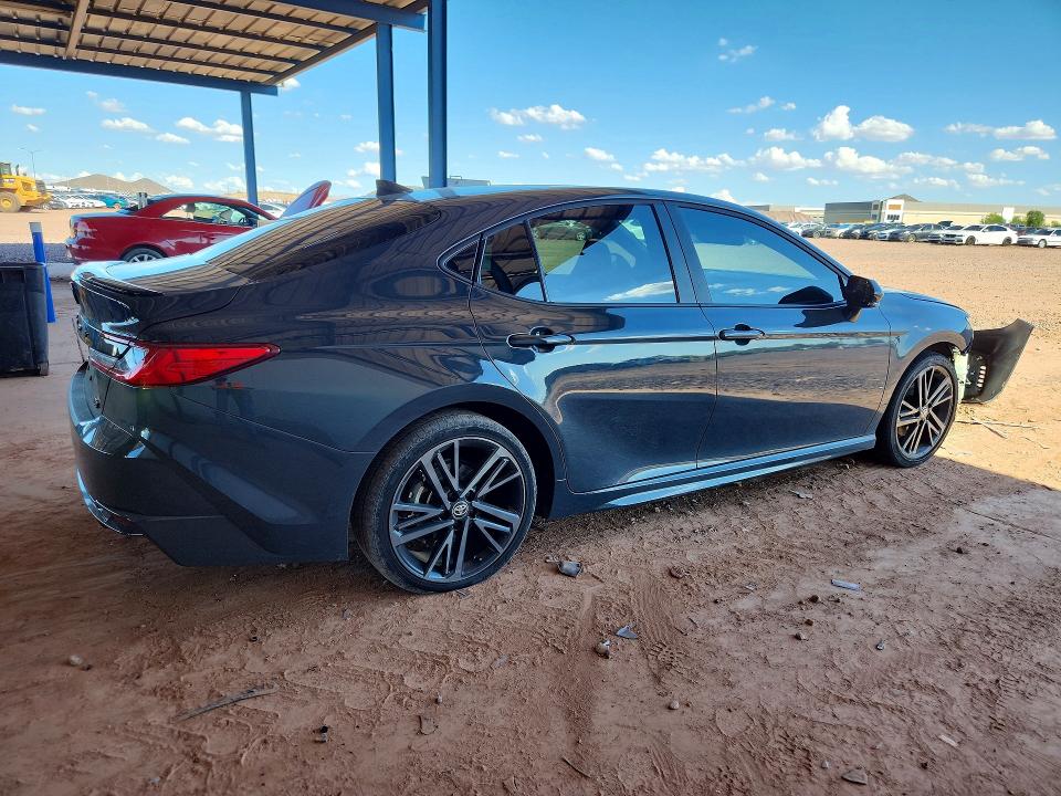 Foto 3 de la subasta – 2026 TOYOTA CAMRY con VIN 4T1DAACK3TU308757
