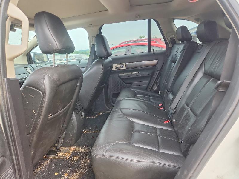 Снимка 11 от търг – 2007 LINCOLN MKX с VIN 2LMDU88C77BJ12354