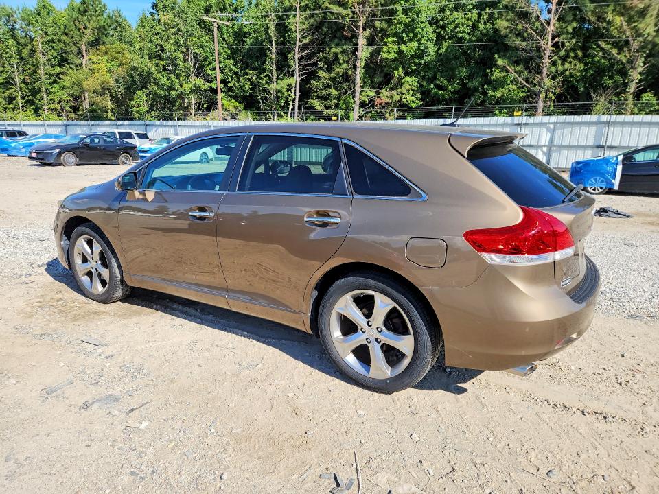 Photo 2 from auction – 2010 TOYOTA VENZA with VIN 4T3ZK3BB5AU024213