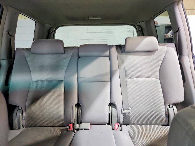 Photo 10 from auction – 2004 TOYOTA HIGHLANDER with VIN JTEEP21A040029892