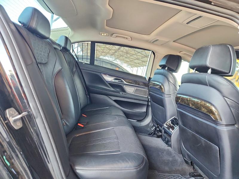 صورة رقم 10 من المزاد - 2016 BMW 740 مع VIN WBA7E2C5XGG546693