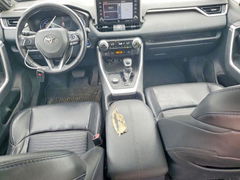 Photo 8 from auction – 2019 TOYOTA RAV4 with VIN 2T3EWRFV7KW010874