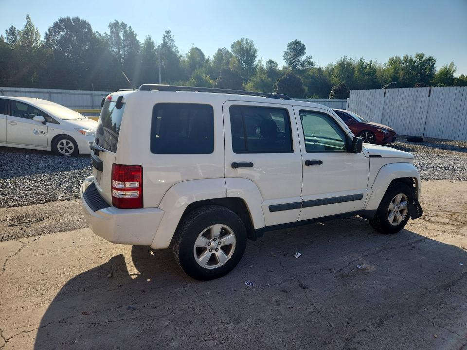 Photo 3 from auction – 2010 JEEP LIBERTY with VIN 1J4PP2GKXAW112276