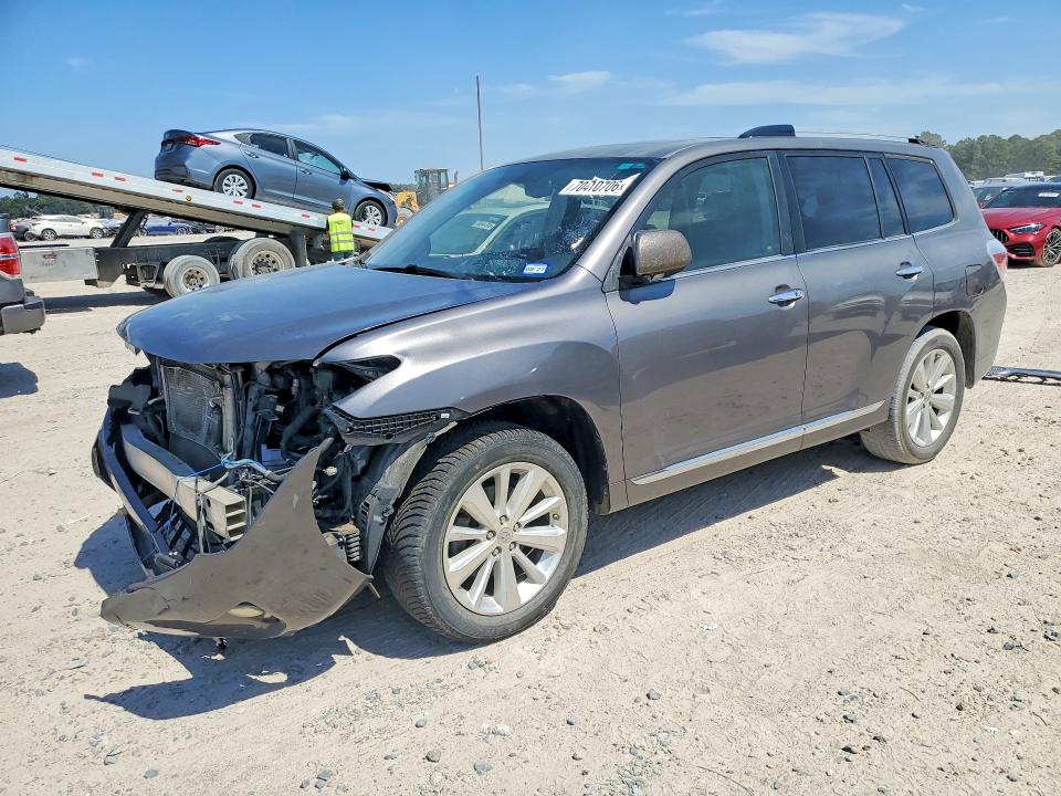 TOYOTA HIGHLANDER 2013 with VIN JTEDC3EH1D2013564 - Photo from auction