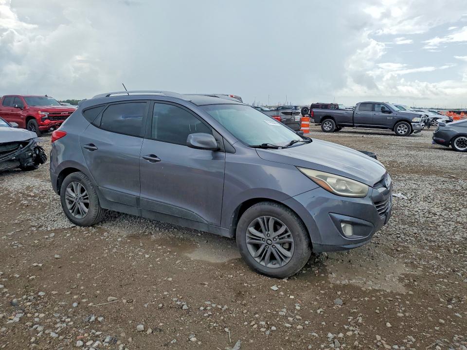 Photo 4 from auction – 2014 HYUNDAI TUCSON with VIN KM8JU3AG2EU861570