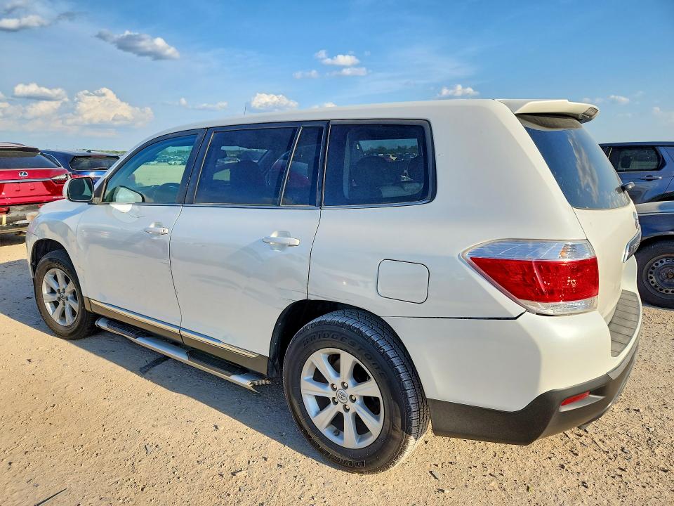 Photo 2 from auction – 2012 TOYOTA HIGHLANDER with VIN 5TDZK3EH8CS071904