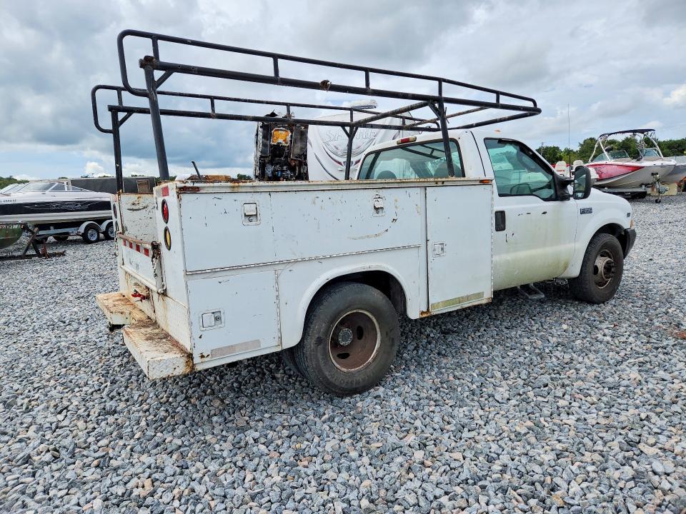 Photo 3 from auction – 2003 FORD F350 with VIN 1FTWF32SX3ED84823