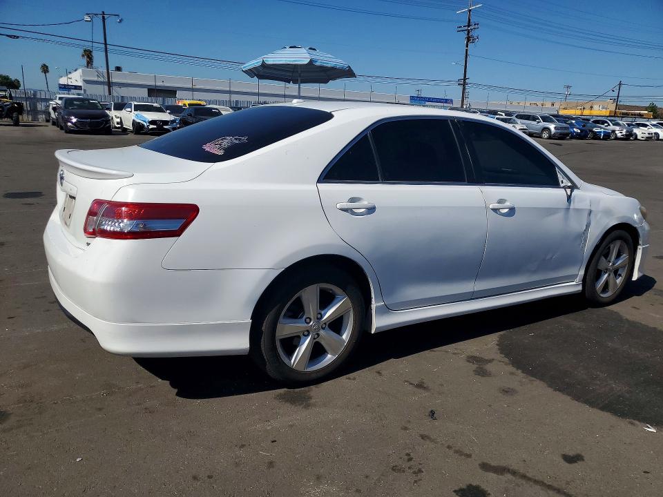 Photo 3 from auction – 2010 TOYOTA CAMRY with VIN 4T1BF3EK6AU557598