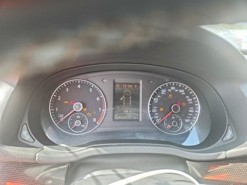 Photo 9 from auction – 2015 VOLKSWAGEN PASSAT with VIN 1VWBT7A32FC071688