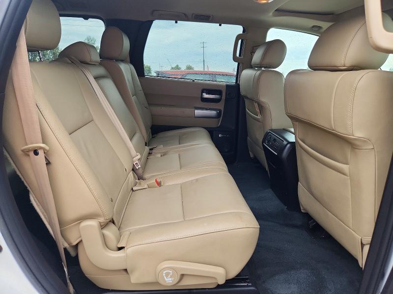 Снимка 11 от търг – 2018 TOYOTA SEQUOIA с VIN 5TDJY5G1XJS158336